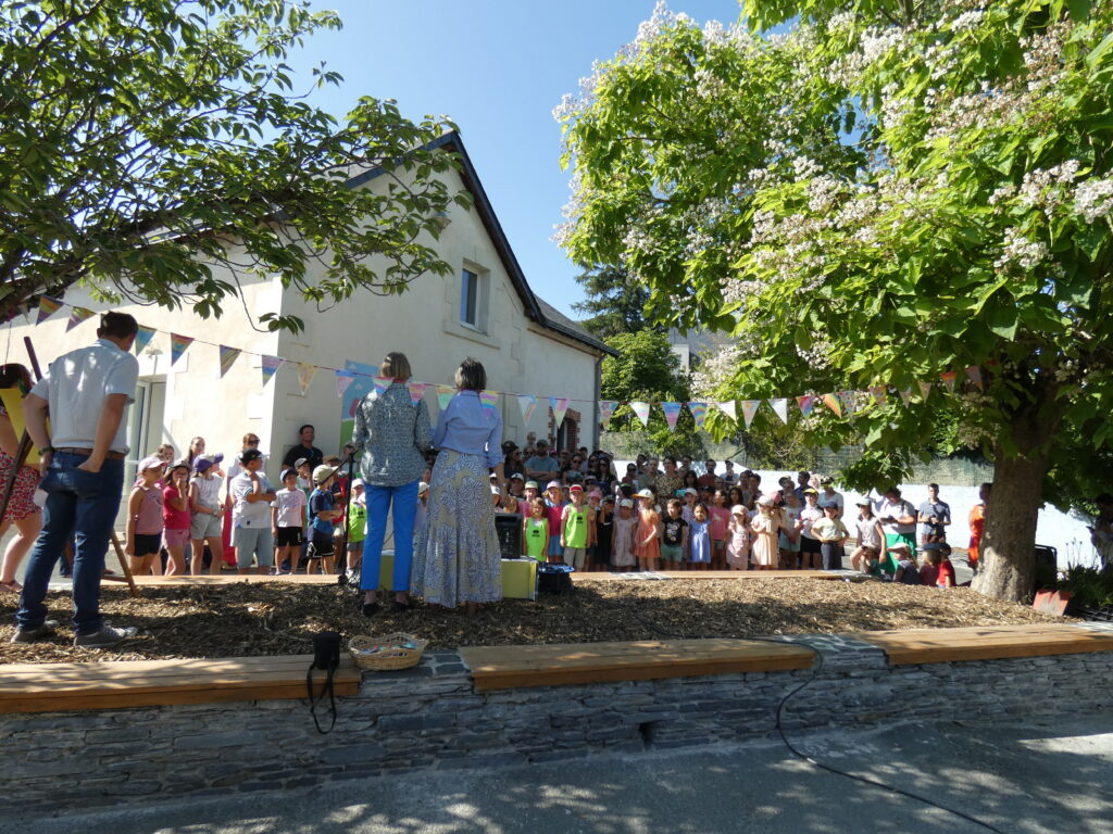 Inauguration de la cour et promulgation du nouveau projet éducatif 1 P1020235